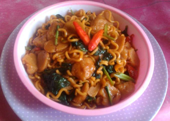 Resep Mie Goreng Bakso Pedas Oleh Ayu Cookpad Resep Mie Goreng Bakso Pedas Oleh Ayu Cookpad