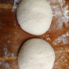 A picture of All purpose fast dough.