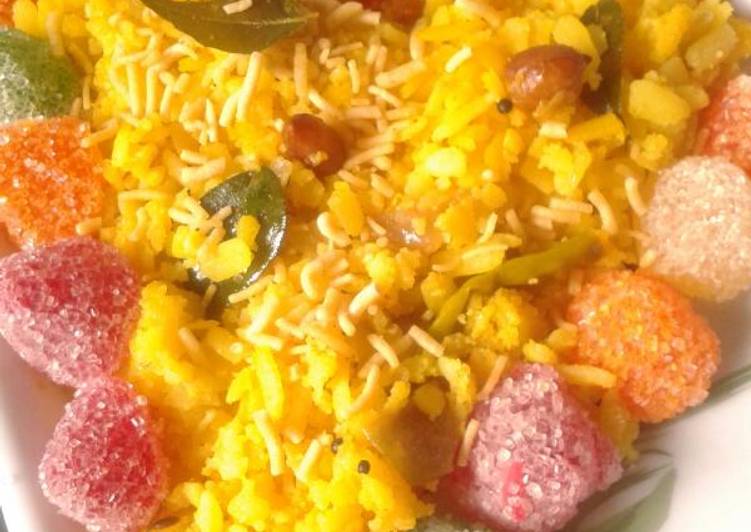 Steps to Prepare Favorite Poha Recipe (Special MP style)