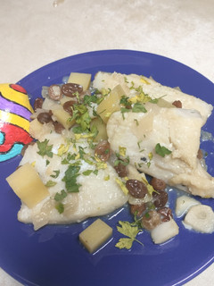 Una foto de Bacalao con pasas