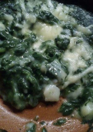 Una foto de Espinacas con bechamel (vegano)