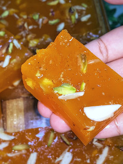 பாம்பே கராச்சி அல்வா(bombay karachi halwa recipe in tamil) செய்முறை முக்கிய புகைப்படம்
