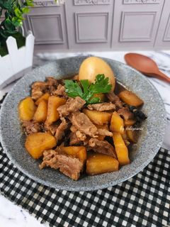 Foto resep Semur Daging Sapi Kentang Telur Khas Betawi #574