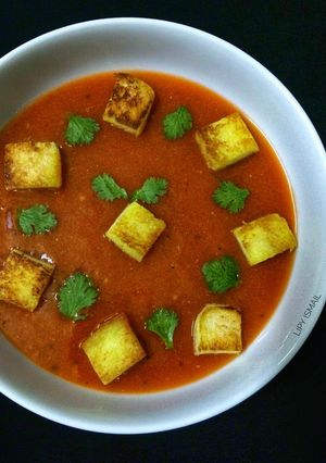 টমেটো স‍্যুপ (tomato soup recipe in bengali) রেসিপির প্রধান ছবি