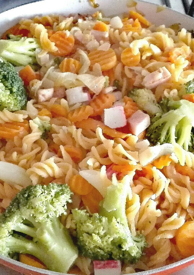 Una foto de Menestra de verdura con pasta de lentejas