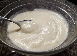 Una foto de Salsa blanca con queso