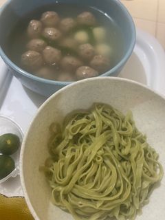 Foto resep MPASI Bakso telur puyuh mie bayam