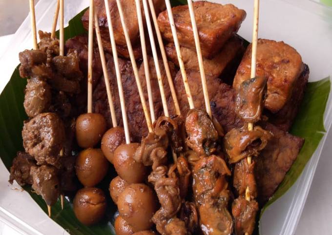 Tahu Tempe Dan aneka sate bacem khas solo