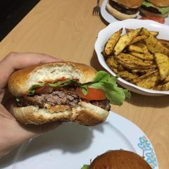 A picture of Steakhouse Burger🍔.