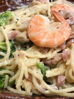 Una foto de Spaghetti mar y tierra