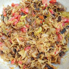 Karailay Pyaaz 😋😋 A picture of Karailay Pyaaz 😋😋.