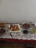 Mole dulce de chile y tortillas quemadas