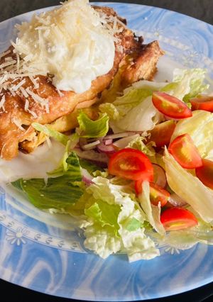 Gluténmentes mátrai borzas sütőben salátával recept fotója
