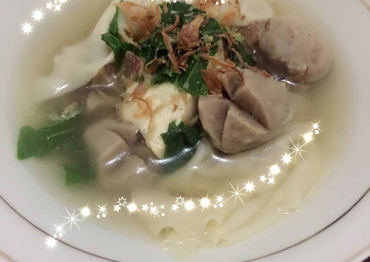 Bakso sapi + pangsit ayam homemade