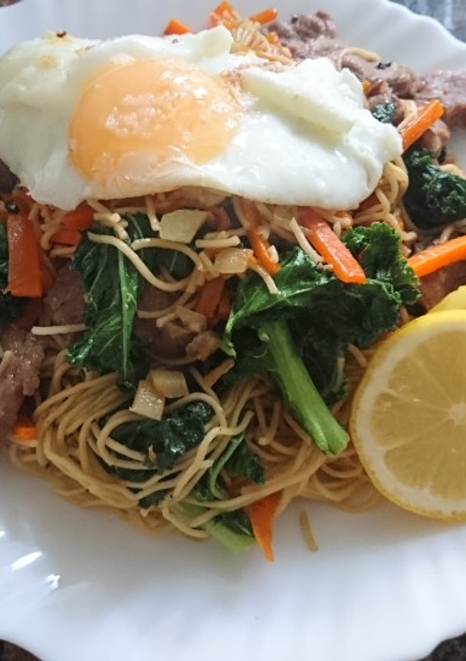 Una foto de Shio-Yakisoba (sin salsa negra)
