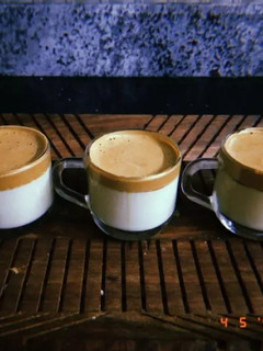 டல்கோனா காபி (Dalgona coffee recipe in tamil) செய்முறை முக்கிய புகைப்படம்