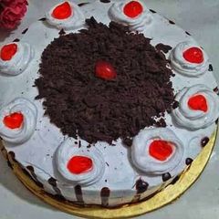 A picture of Black Forest Cake.