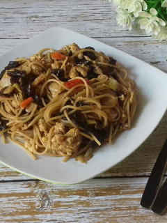 Foto resep Spaghetti Goreng Jamur