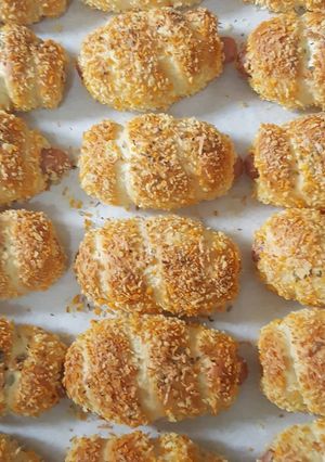 Foto resep Crunchy Sausage Rollbread