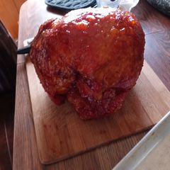 A picture of Apricot Glazed Ham.