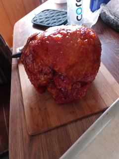 A picture of Apricot Glazed Ham.