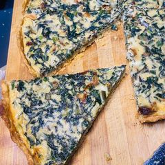 A picture of Cheeseless Spinach Quiche.