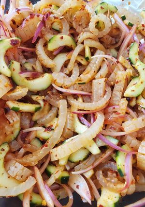 Una foto de Aguachile rojo de cueritos