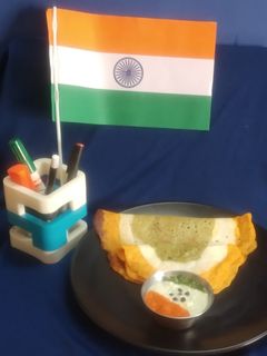 तिरंगा डोसा विथ नारियल चटनी (Tiranga dosa with nariyal chutney recipe in hindi) रेसिपी मुख्य फोटो