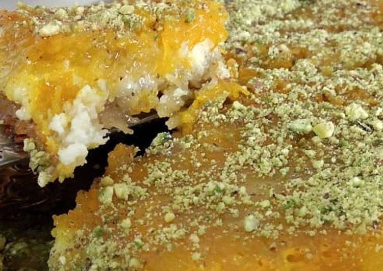 Knafeh na'ameh (traditional palestinian recipe)