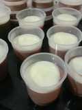 Puding sutra coklat susu uht with vla vanila