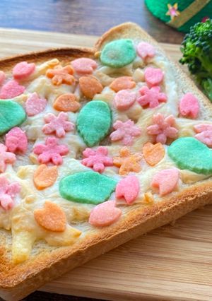 A picture of Kawaii Cheese Cookie Cheese Toast.