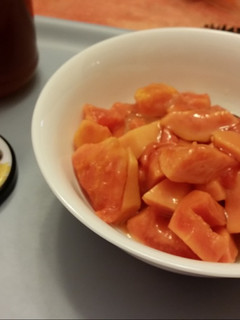 Una foto de Papaya con pulpa de Limón