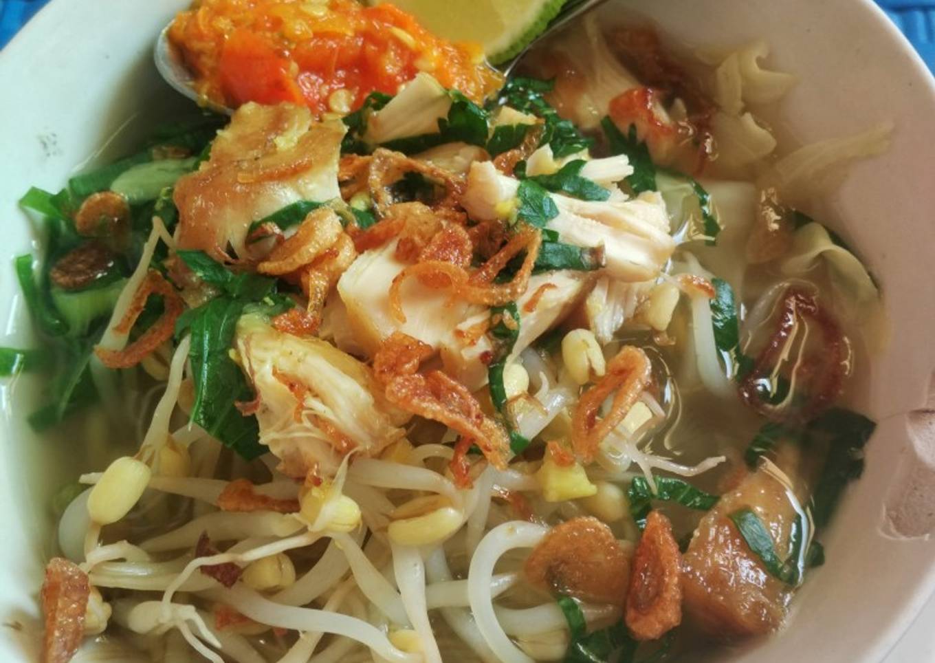 Soto ayam bumbu komplit