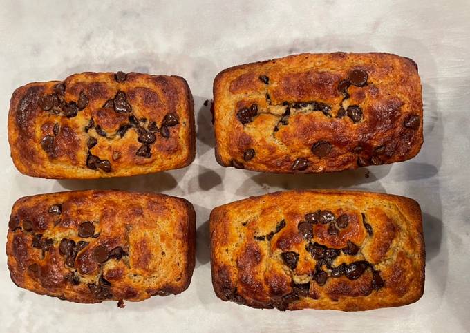 Banana Protein Choc. Chip Bread/Muffins - Low Carb (3.6 NET carbs per serving) Great for pre-workout