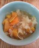 白木耳柿子山楂甜湯