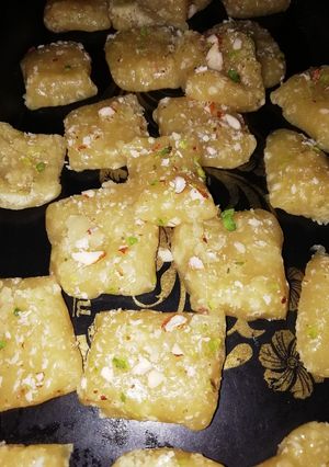A picture of Maida burfi.