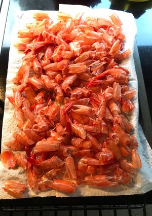 รูปของ Prawns shells chip เปลือกกุ้งทอดกระเทียมพริกไทยกรอบ