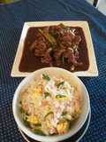 Carne mongoliana con arroz chaufa.