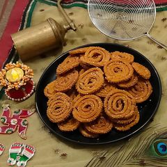 A picture of Rice flour Chakli (murukku).