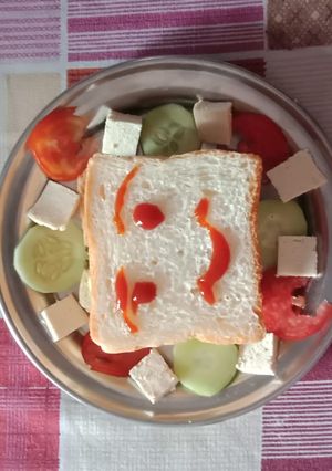 टमाटर खीरा पनीर सैंडविच (tamatar kheera paneer sandwich recipe in hindi) रेसिपी मुख्य फोटो