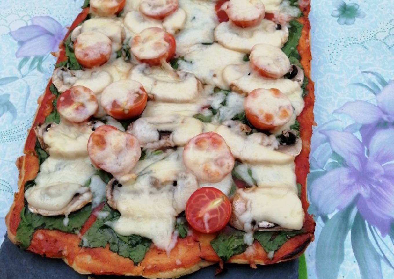 Pizza de harina de garbanzo