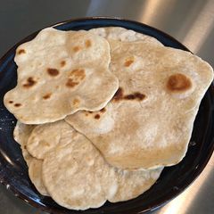A picture of Flour Tortillas.