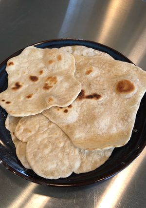 A picture of Flour Tortillas.