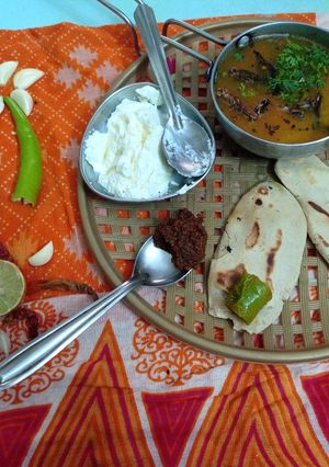 મકાઈના પાનિયા અને અડદની દાળ રેસીપી મુખ્ય ફોટો