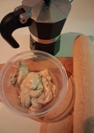 Foto di Crema al caffè per dolcemisù (il mio tiramisù) ma non solo