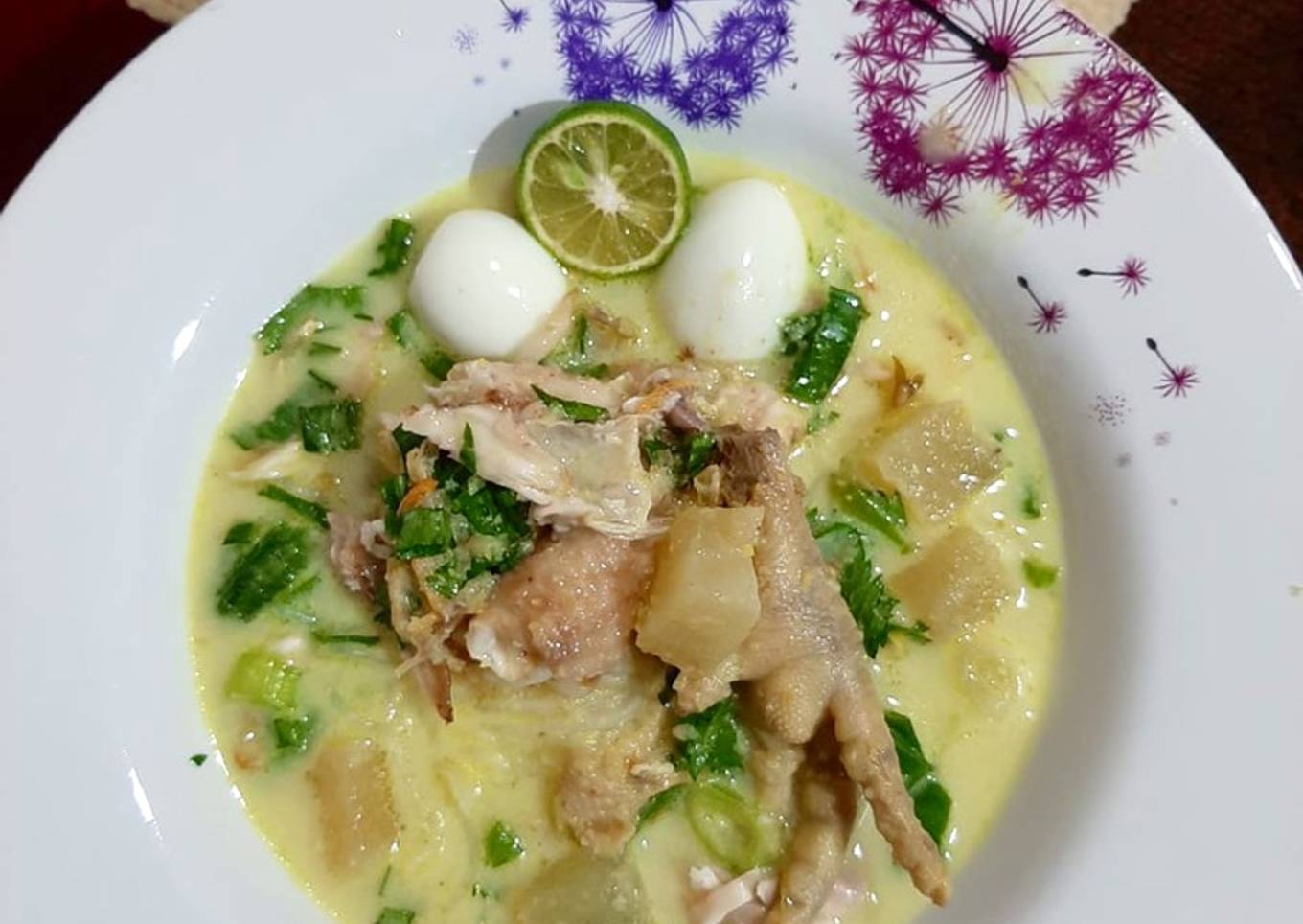 Soto ayam, kikiL kuah susu enakk