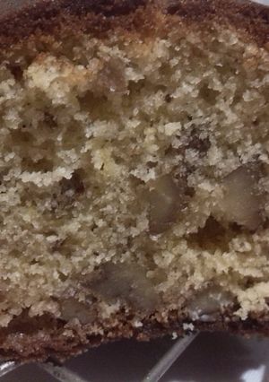 Una foto de Budín con nueces y pasas de uva