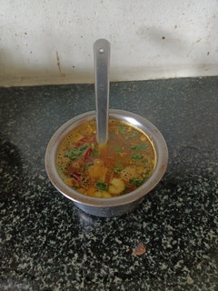 கொள்ளு ரசம் (Kollu rasam recipe in tamil) செய்முறை முக்கிய புகைப்படம்