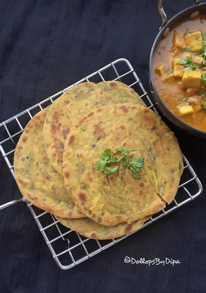 A picture of Pudina (mint) Laccha Paratha.