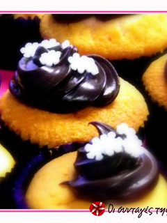 Φωτογραφία της συνταγής Cupcakes Amaretto
